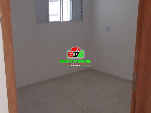 Casa para Venda em São José dos Campos - 4