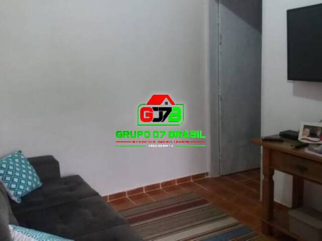 Casa para Venda em São José dos Campos - 2