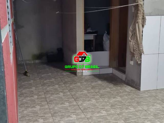 Casa para Venda em São José dos Campos - 4