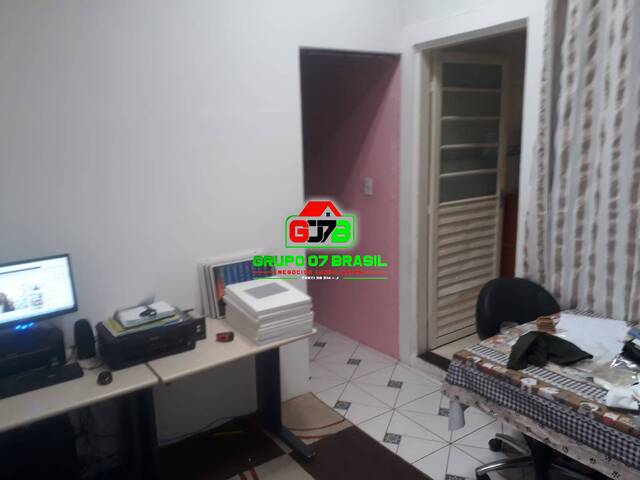 Casa para Venda em São José dos Campos - 2