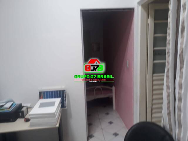 Casa para Venda em São José dos Campos - 5