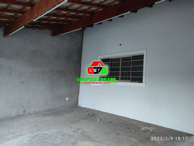 Casa para Venda em São José dos Campos - 3