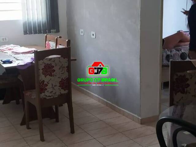 Casa para Venda em São José dos Campos - 3