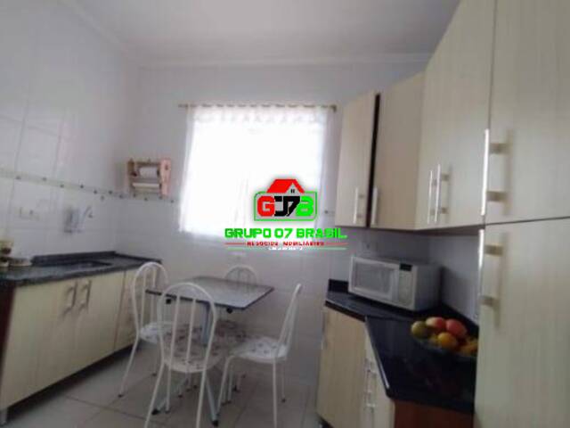 Apartamento para Venda em São José dos Campos - 3