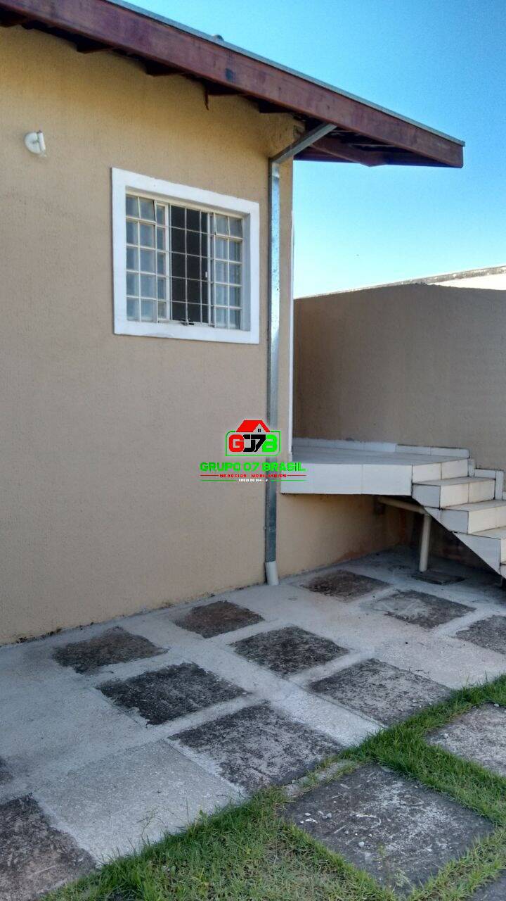 Casa à venda com 3 quartos, 160m² - Foto 4