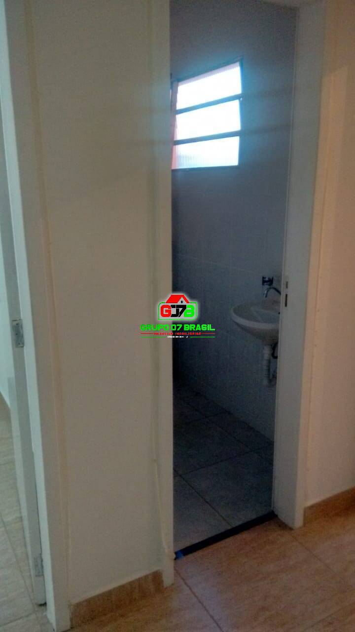 Sobrado à venda com 2 quartos, 140m² - Foto 5