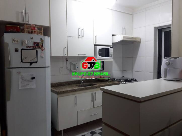 Apartamento à venda com 2 quartos, 64m² - Foto 3