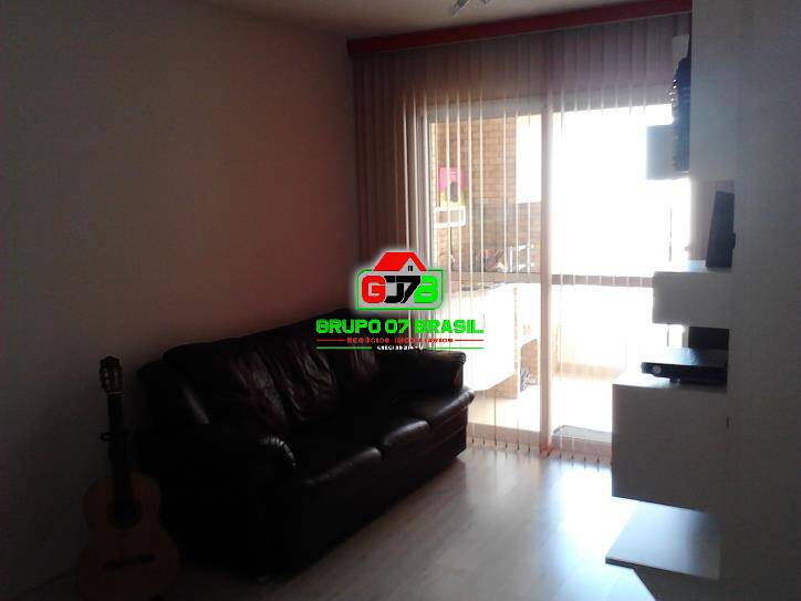 Apartamento à venda com 3 quartos, 83m² - Foto 18