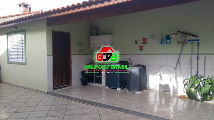 Casa à venda com 3 quartos, 260m² - Foto 4