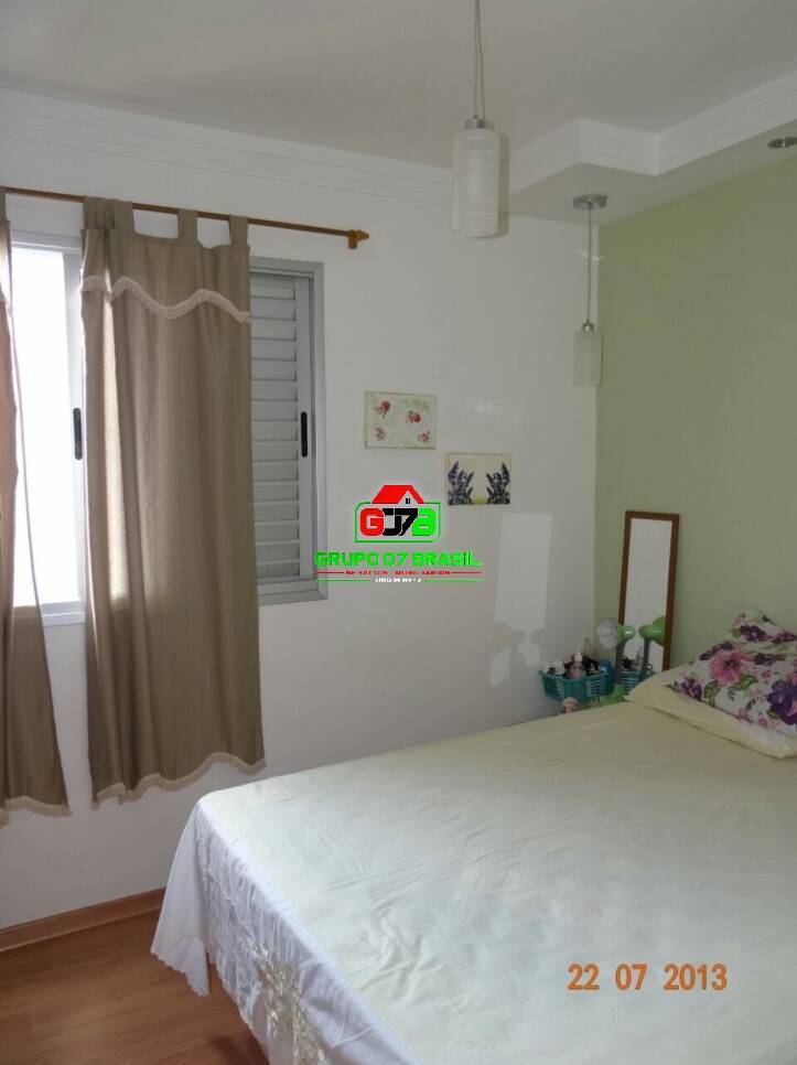 Apartamento à venda com 3 quartos, 76m² - Foto 2