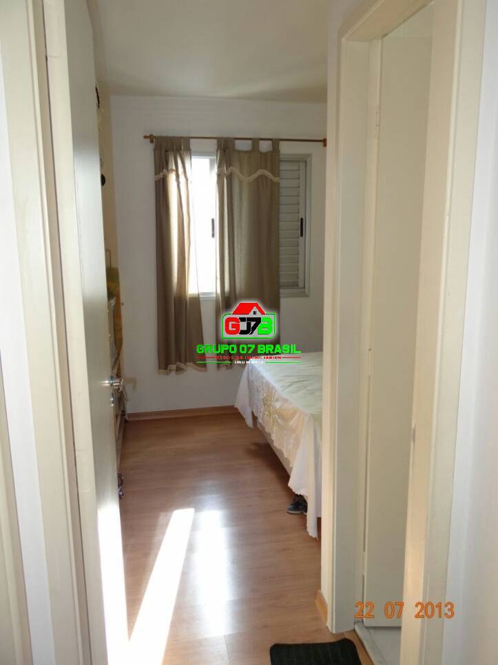 Apartamento à venda com 3 quartos, 76m² - Foto 11