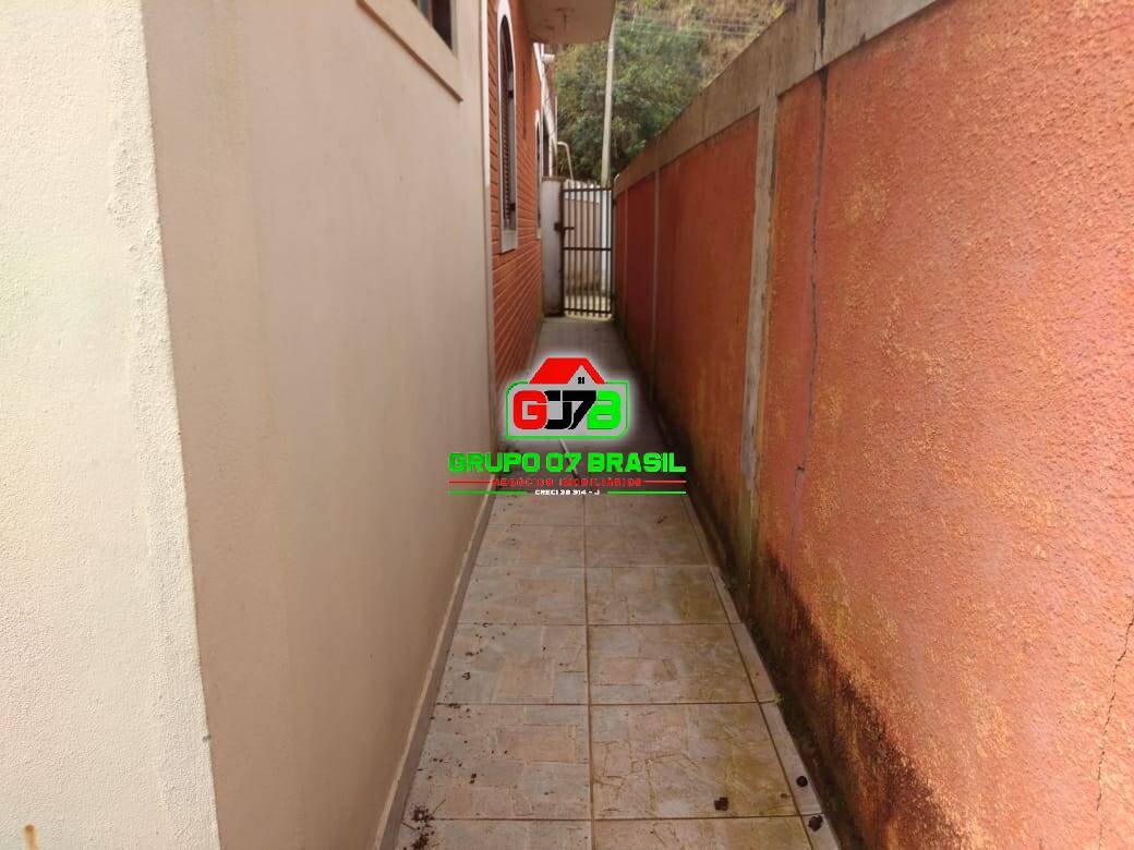 Fazenda à venda com 3 quartos, 640m² - Foto 2