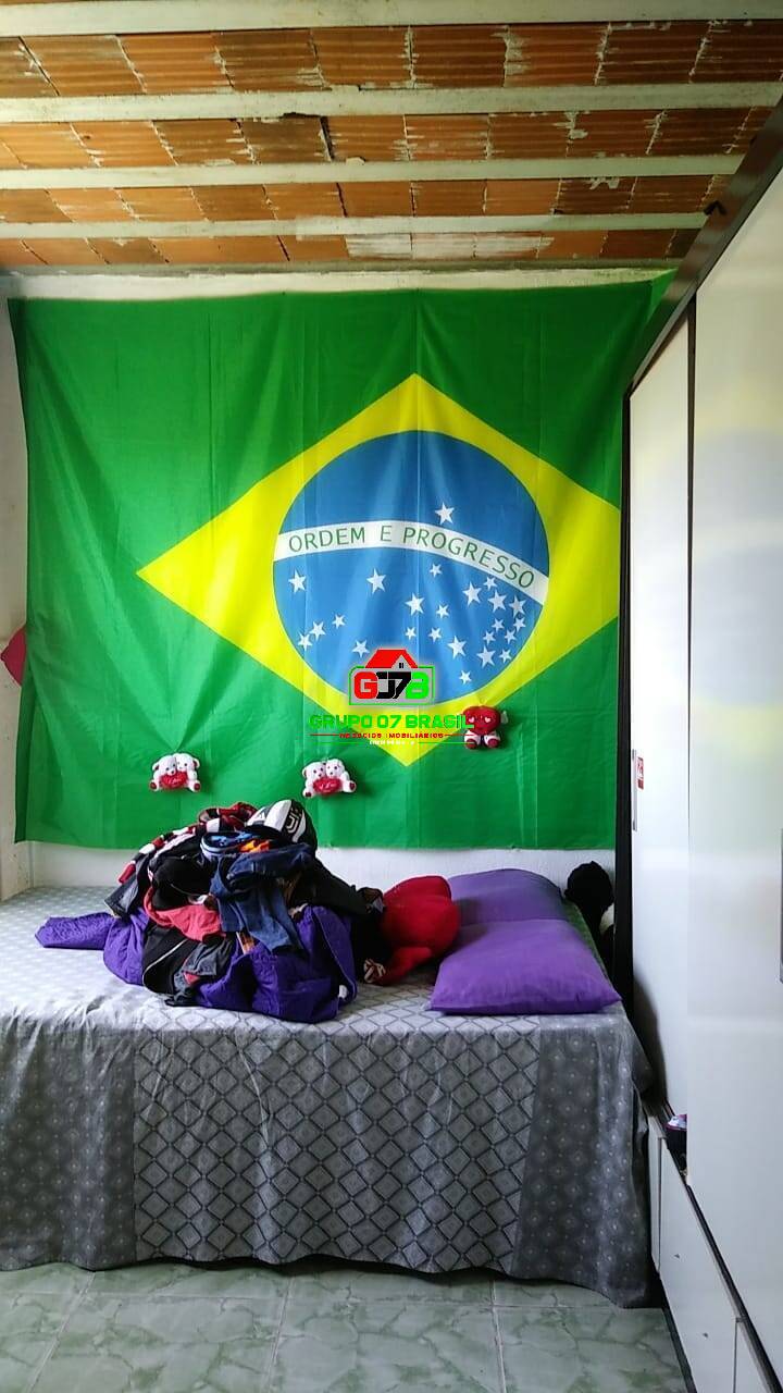 Sobrado à venda com 7 quartos, 160m² - Foto 2