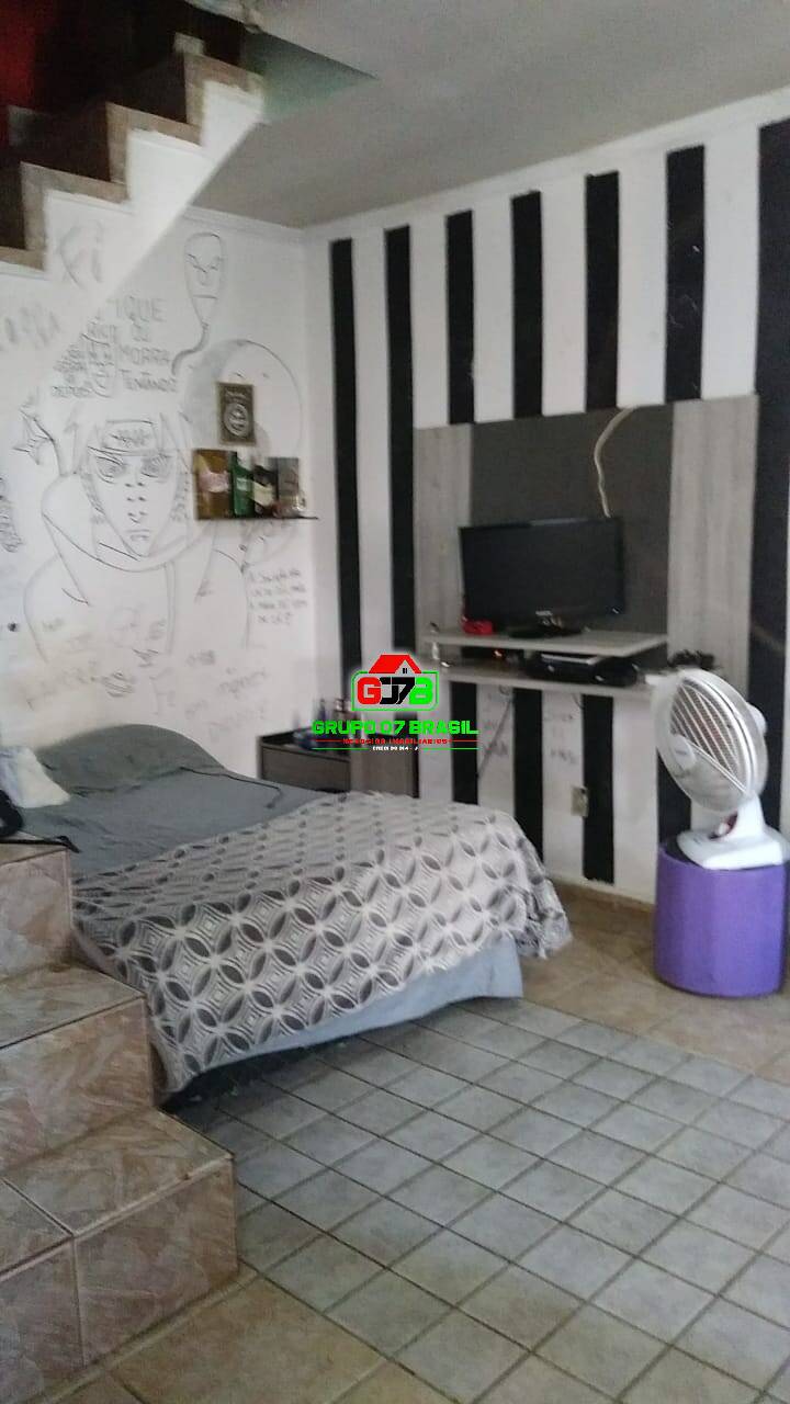 Sobrado à venda com 7 quartos, 160m² - Foto 9