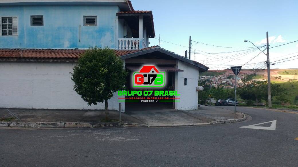 Sobrado à venda com 3 quartos, 11957m² - Foto 1