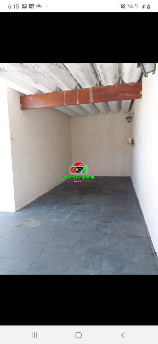 Casa à venda com 3 quartos, 100m² - Foto 2