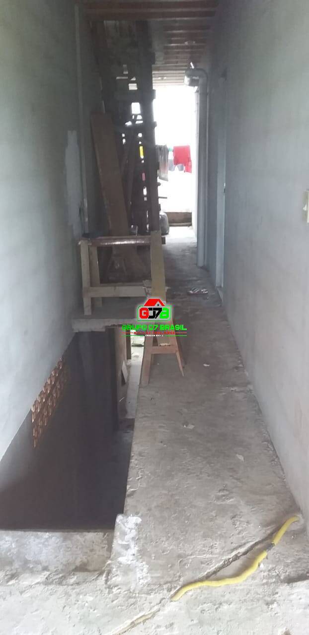 Sobrado à venda com 5 quartos, 140m² - Foto 4