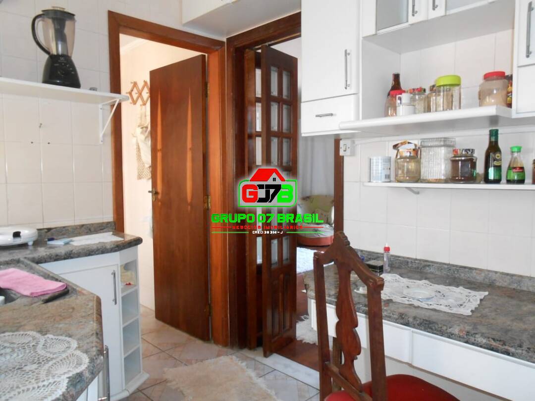 Apartamento à venda com 3 quartos, 81m² - Foto 9