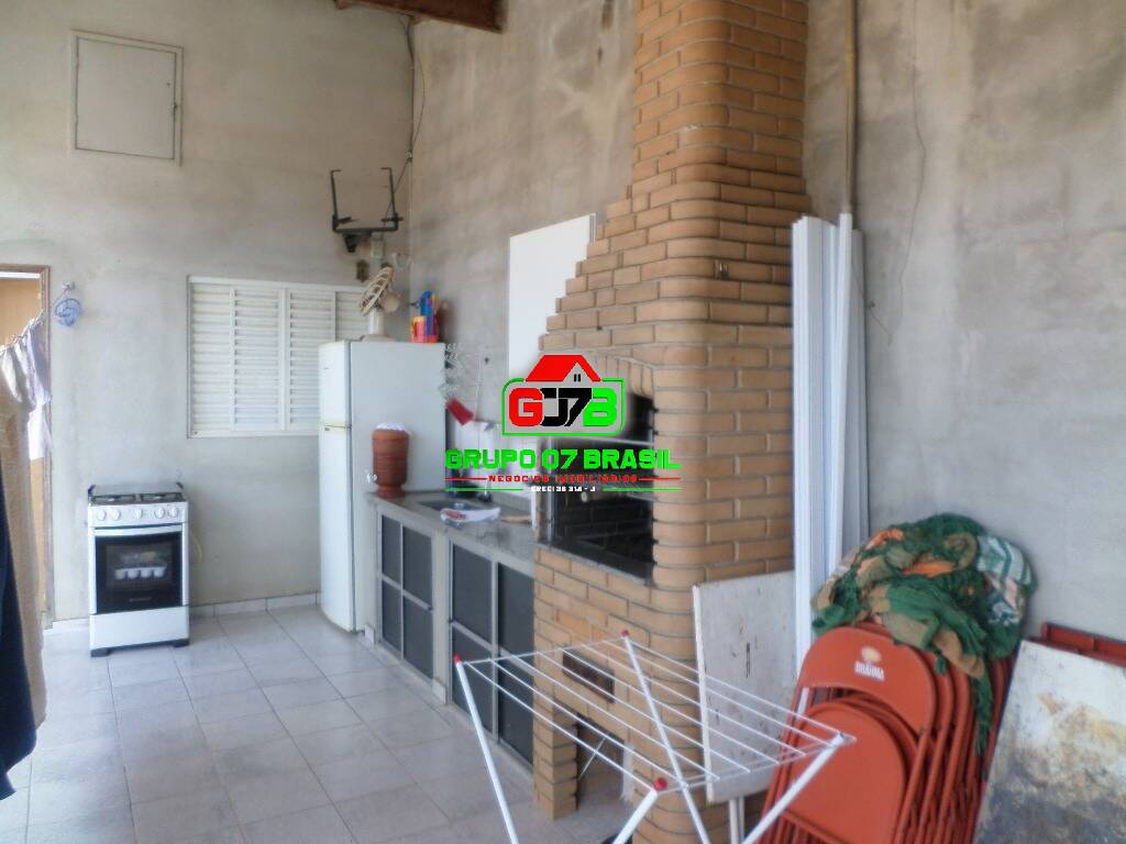 Casa à venda com 4 quartos, 150m² - Foto 23