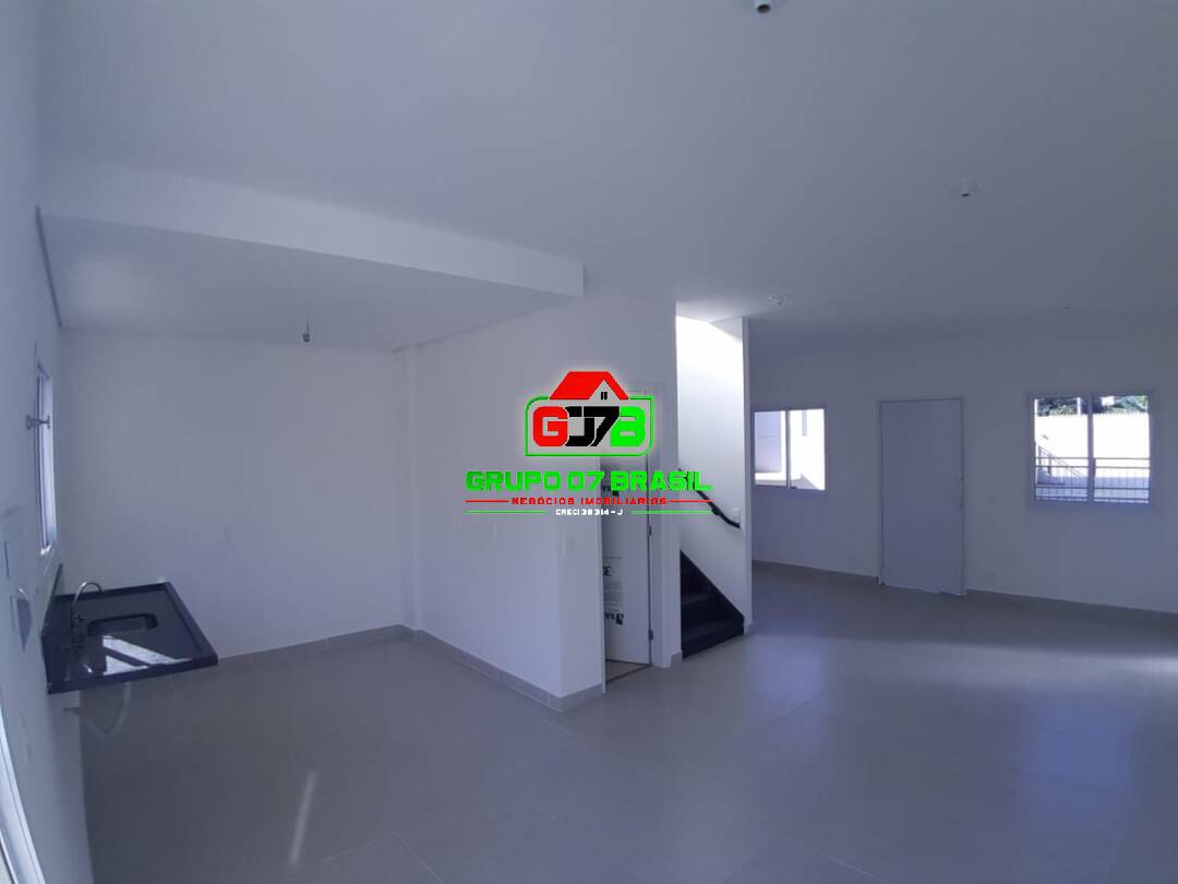 Casa à venda com 3 quartos, 90m² - Foto 17