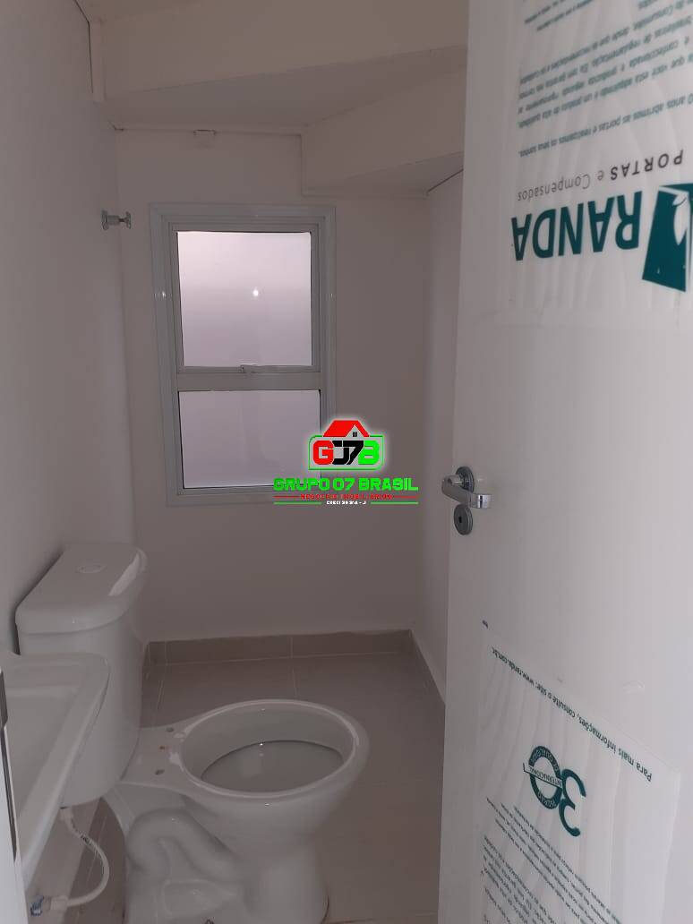 Casa à venda com 3 quartos, 90m² - Foto 15