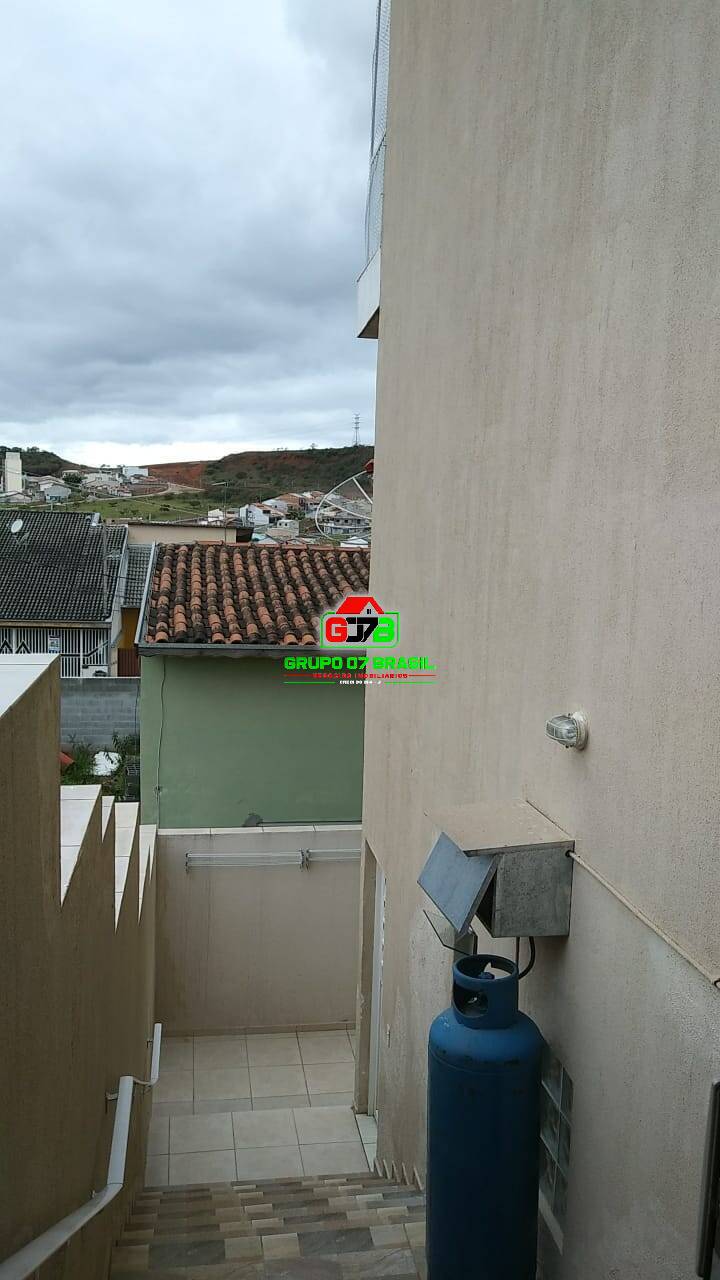 Casa à venda com 4 quartos, 150m² - Foto 21