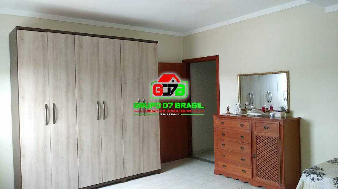 Casa à venda com 4 quartos, 150m² - Foto 12