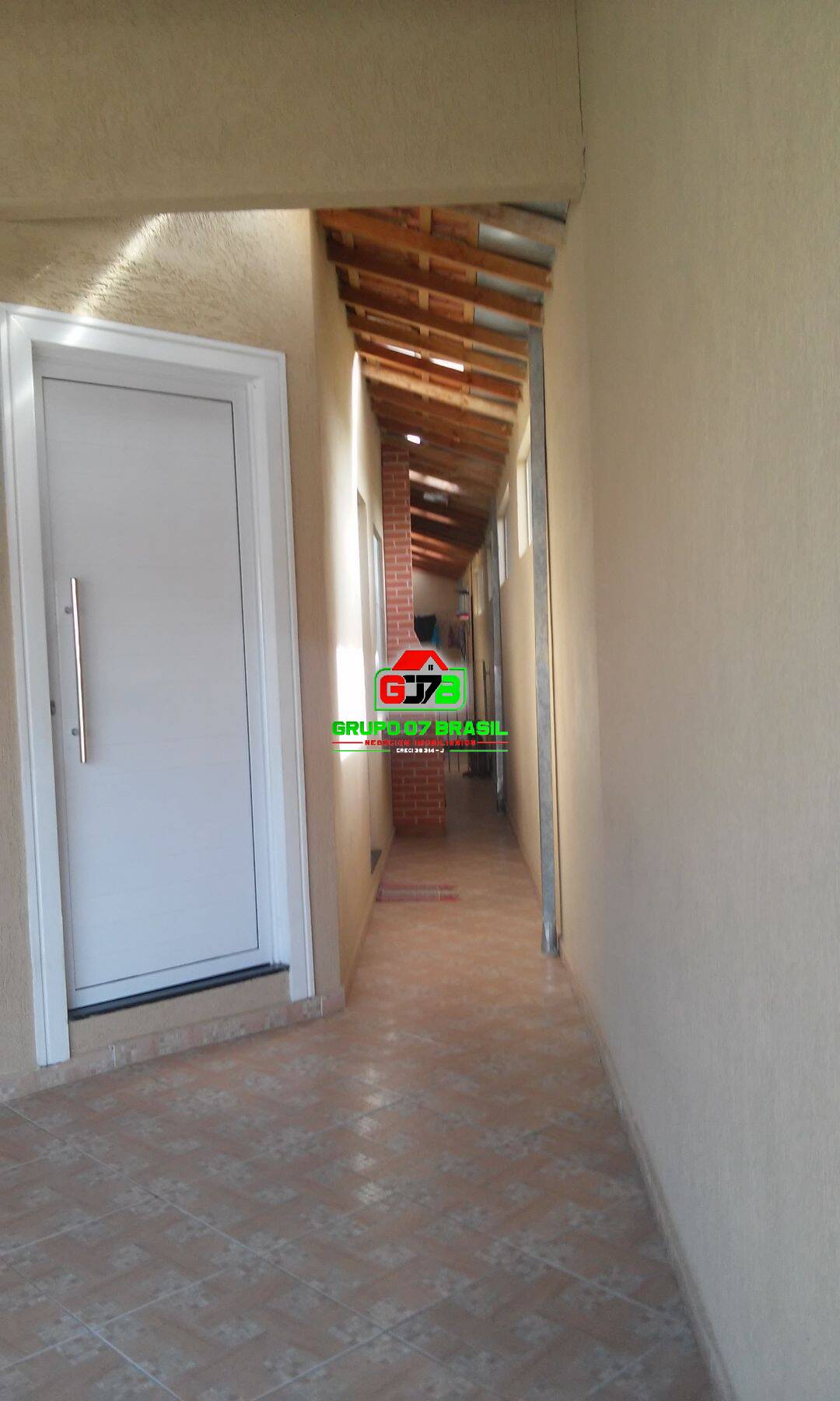 Casa à venda com 2 quartos, 150m² - Foto 1