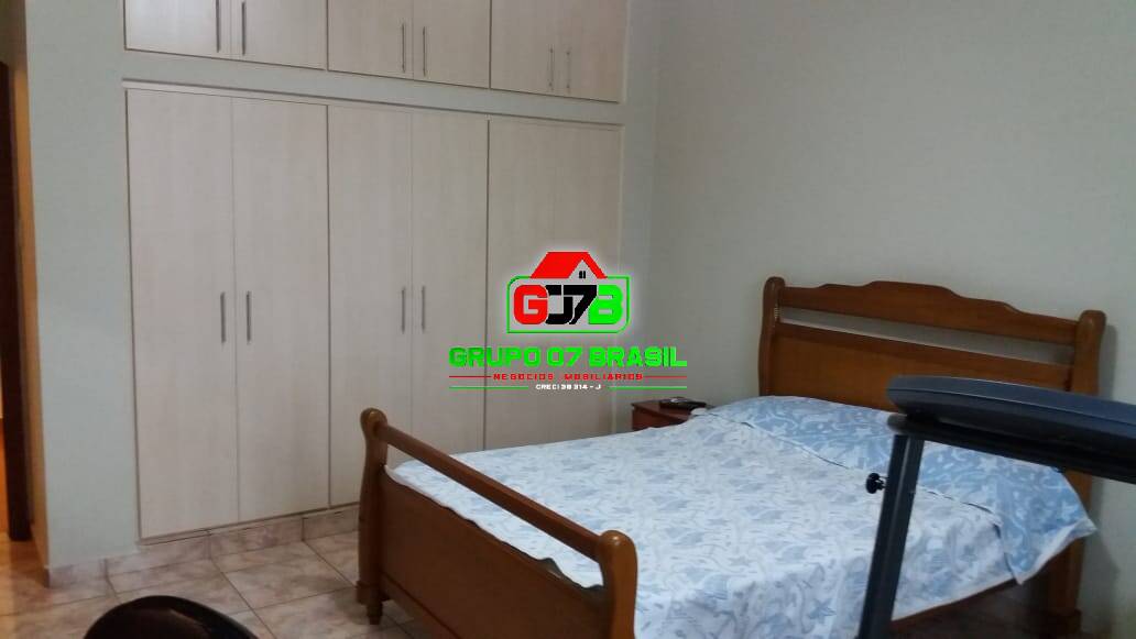 Sobrado à venda com 3 quartos, 250m² - Foto 4