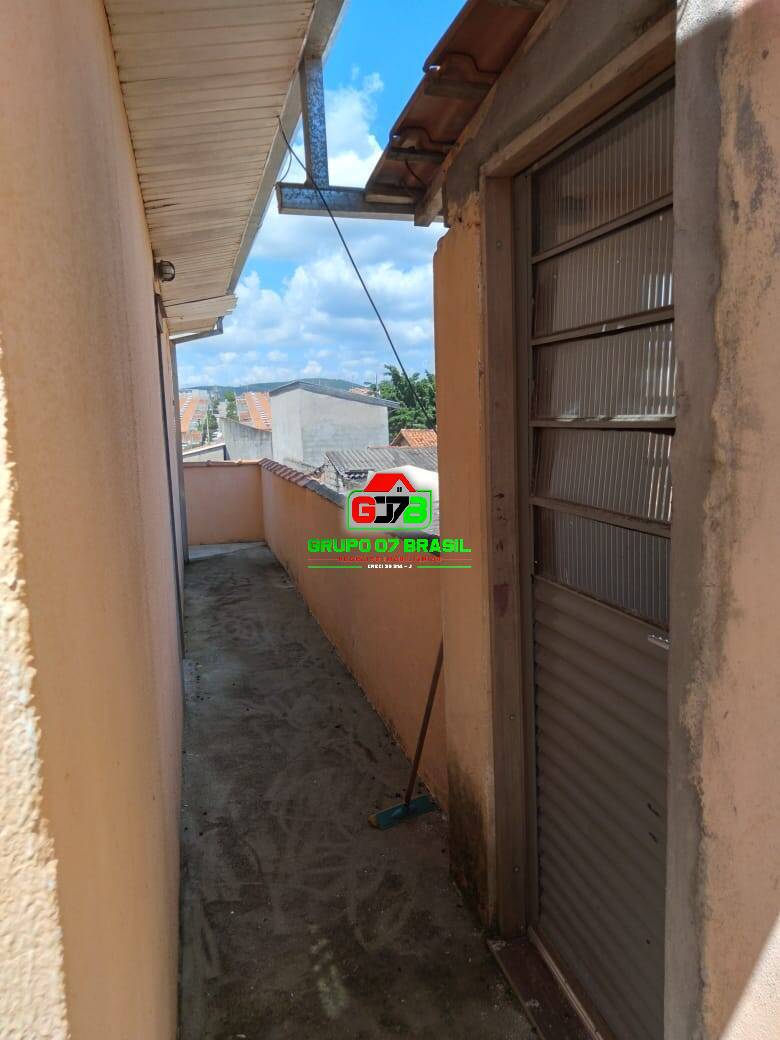 Sobrado à venda com 6 quartos, 200m² - Foto 27