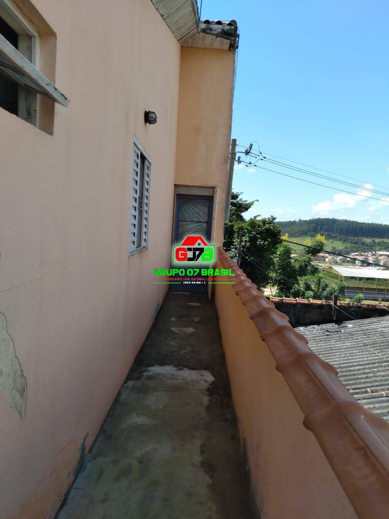 Sobrado à venda com 6 quartos, 200m² - Foto 36