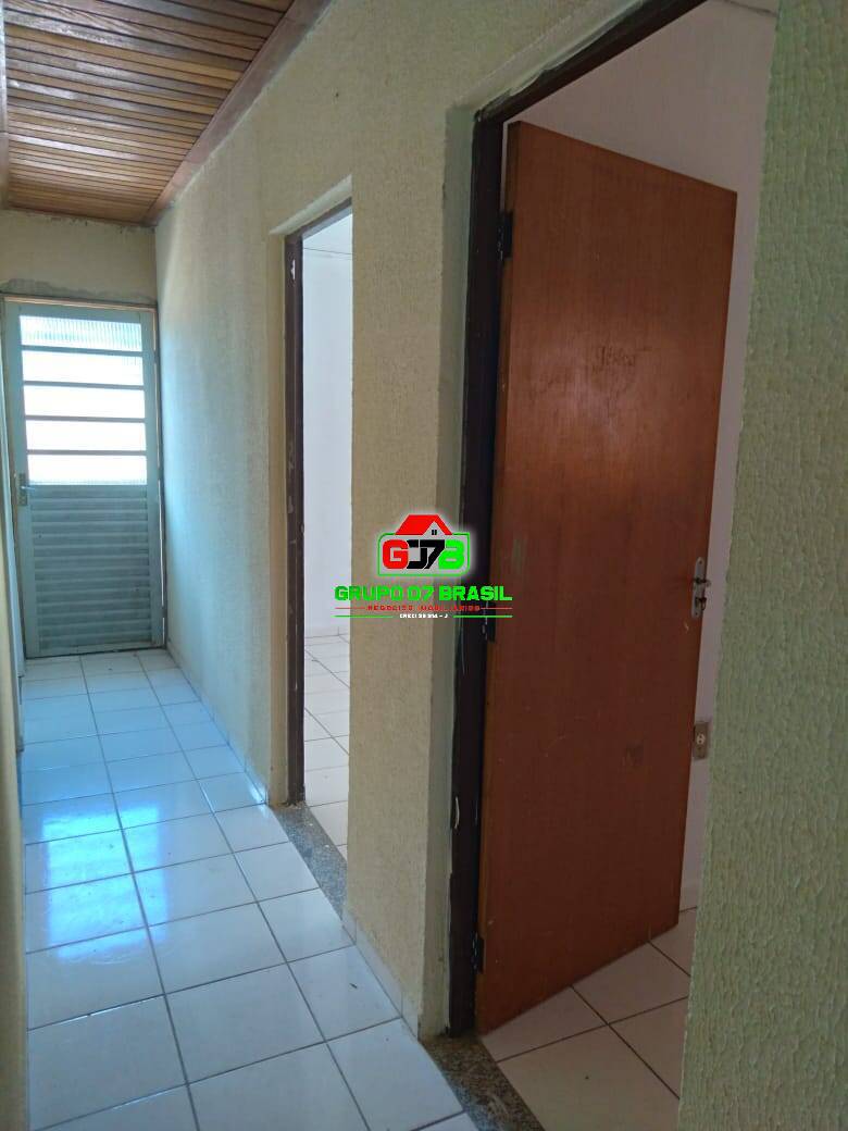 Sobrado à venda com 6 quartos, 200m² - Foto 28