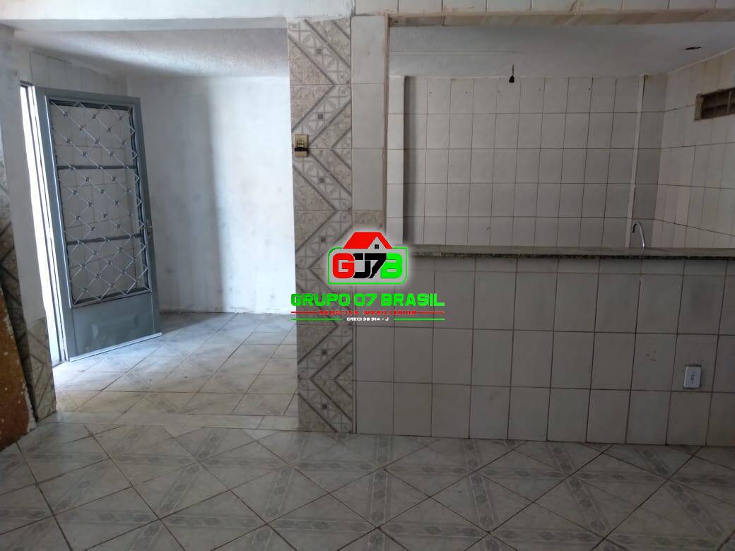 Sobrado à venda com 6 quartos, 200m² - Foto 44