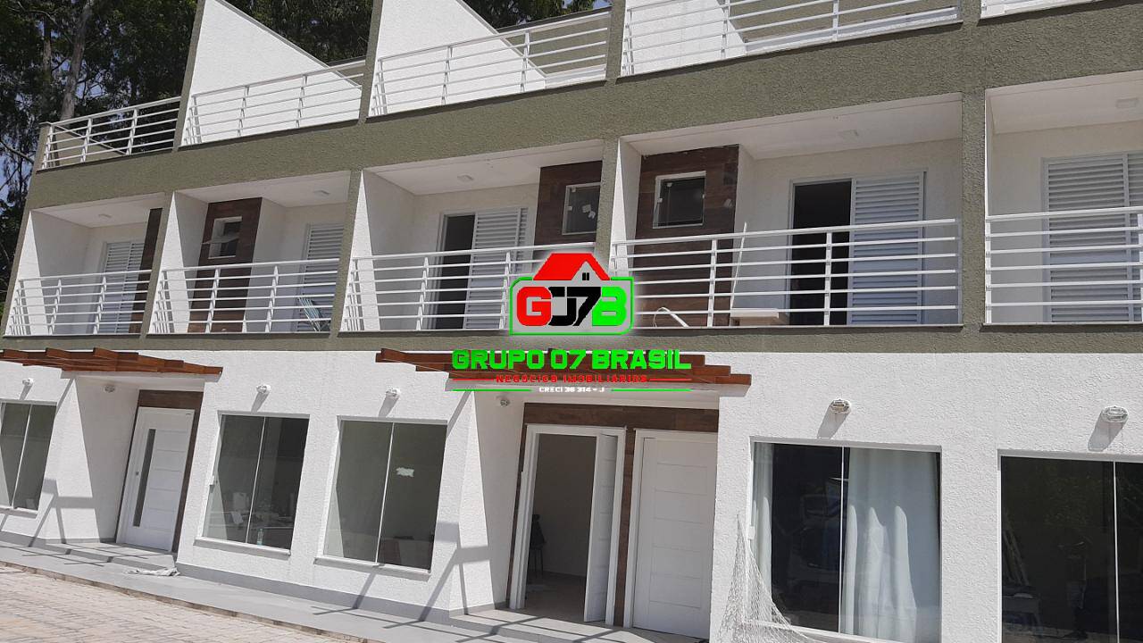 Sobrado à venda com 2 quartos, 120m² - Foto 1