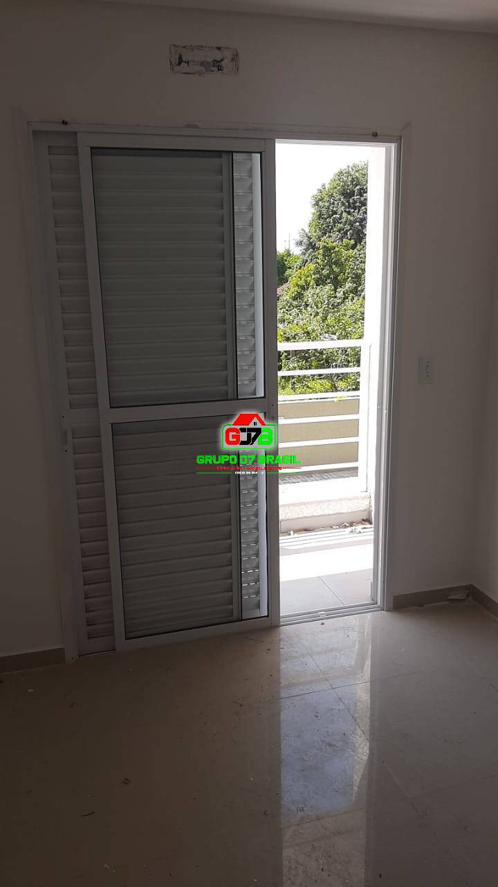 Sobrado à venda com 2 quartos, 120m² - Foto 4