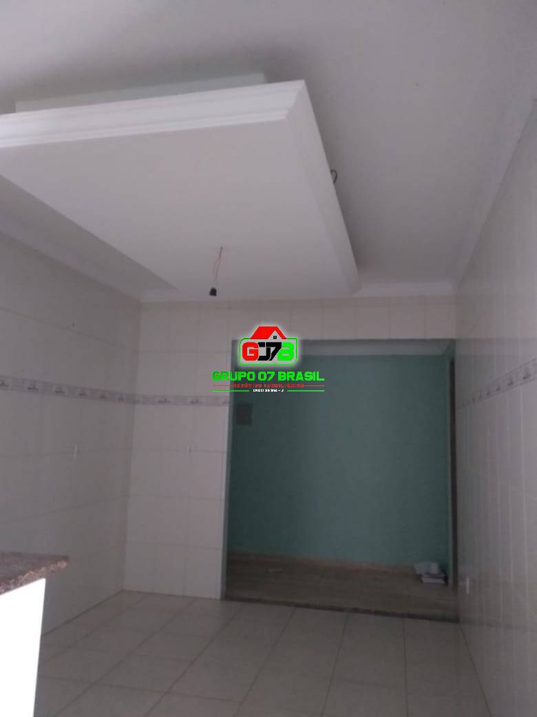 Sobrado à venda com 6 quartos, 168m² - Foto 9