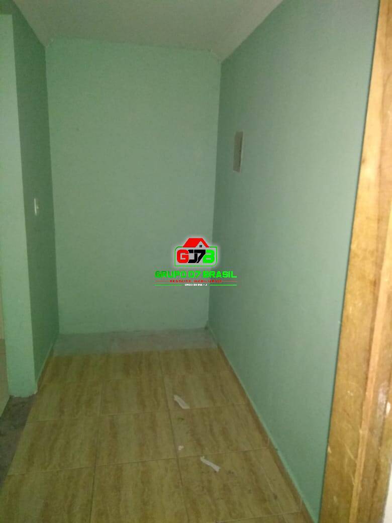 Sobrado à venda com 6 quartos, 168m² - Foto 13