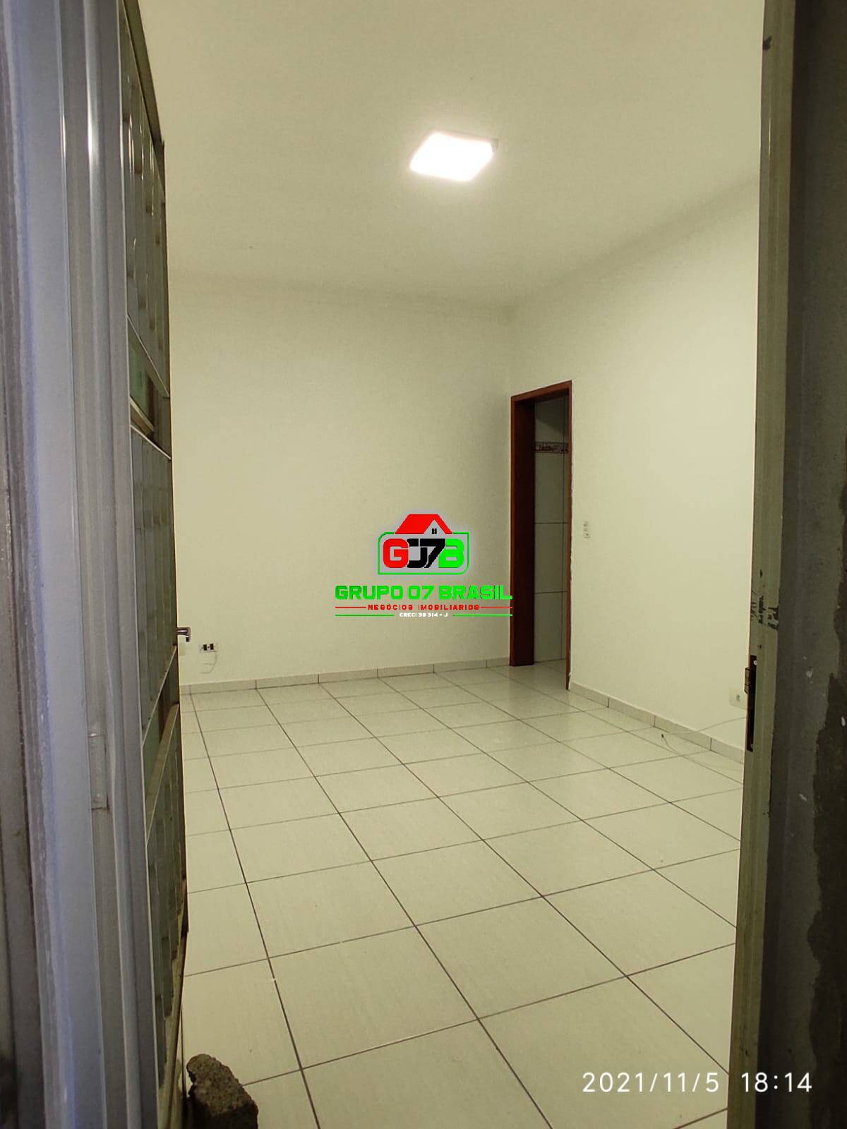 Casa à venda com 2 quartos, 70m² - Foto 17