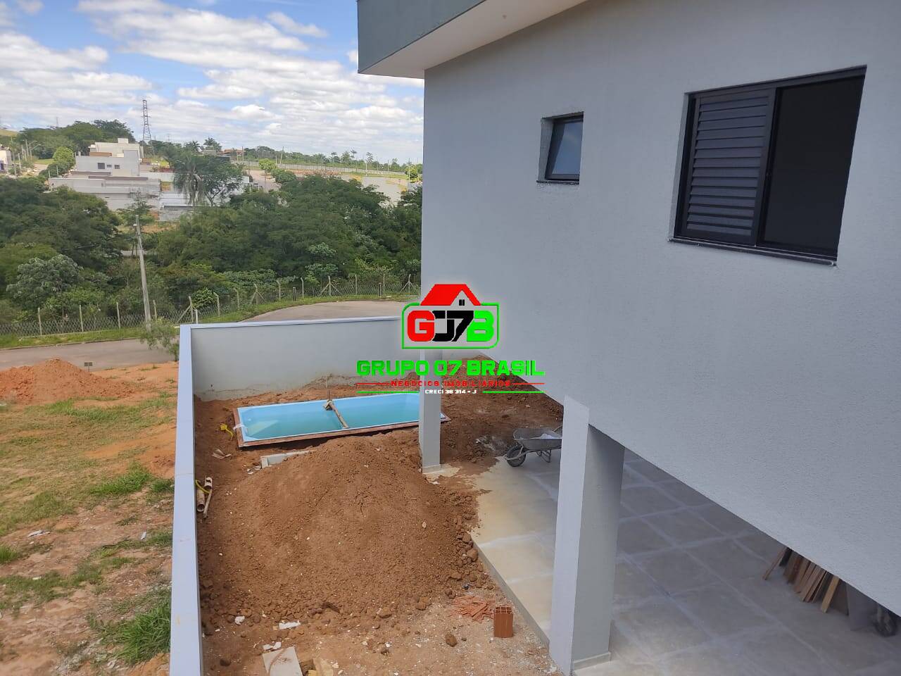 Casa à venda com 3 quartos, 329m² - Foto 7