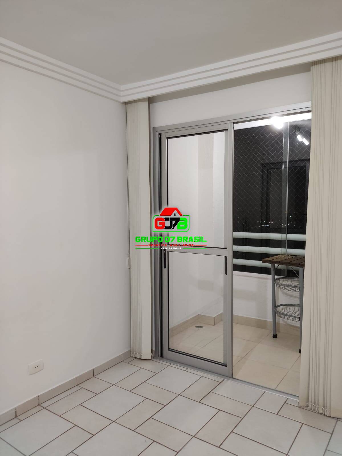 Apartamento à venda com 3 quartos, 240m² - Foto 12