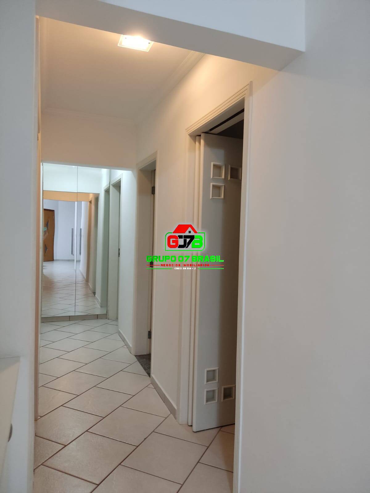 Apartamento à venda com 3 quartos, 240m² - Foto 26