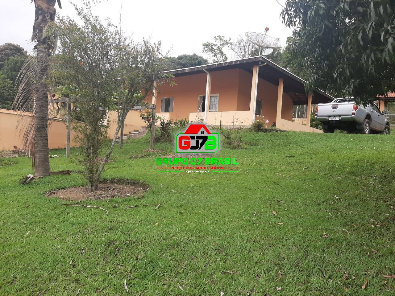 Fazenda à venda com 3 quartos, 2300m² - Foto 1