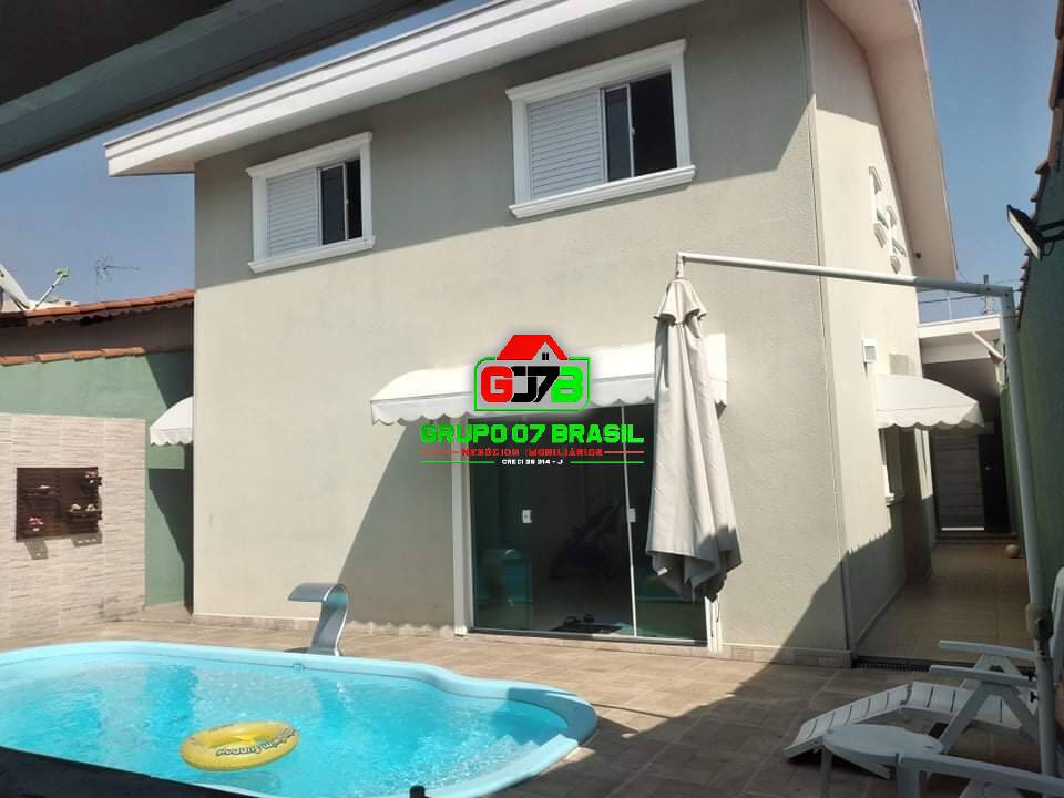 Casa à venda com 3 quartos, 250m² - Foto 1