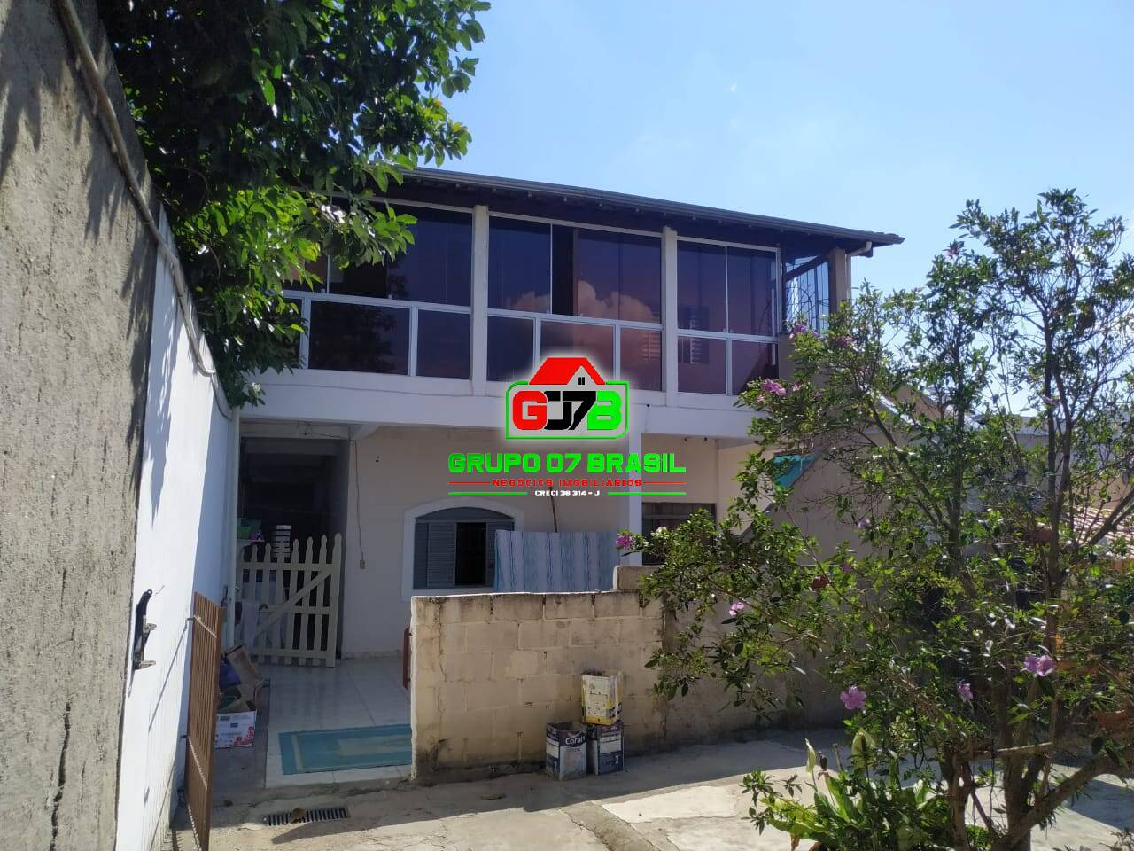 Casa à venda com 5 quartos, 250m² - Foto 1