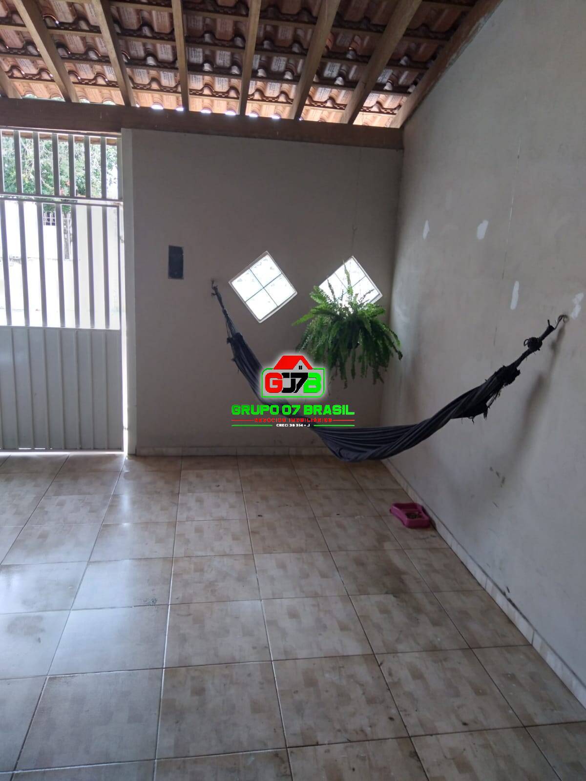 Casa à venda com 3 quartos, 120m² - Foto 2