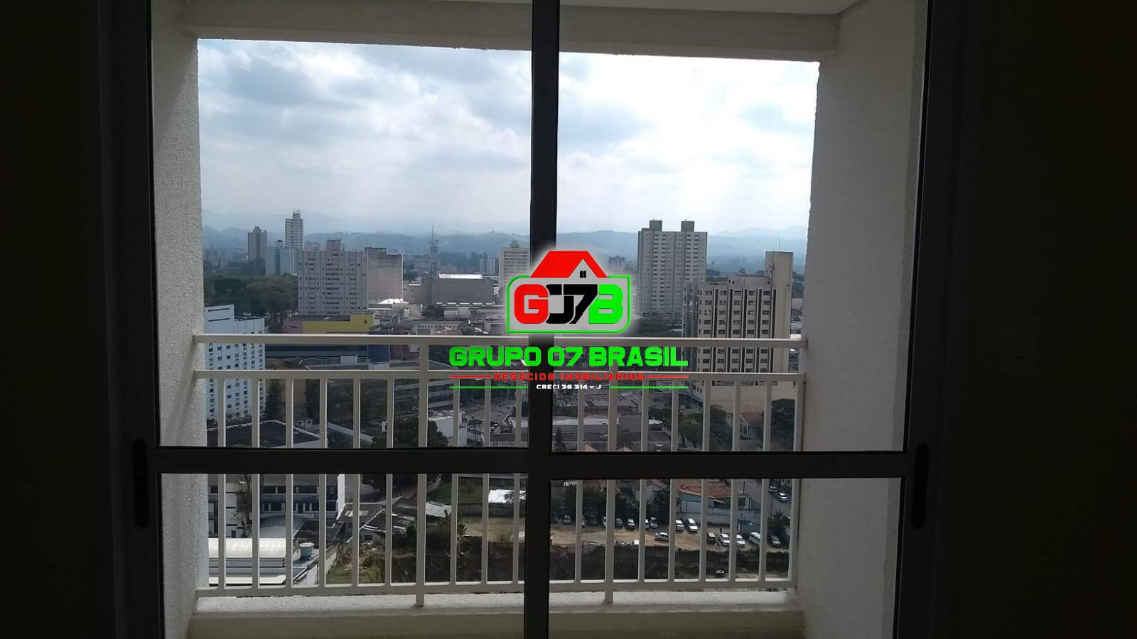 Apartamento à venda com 2 quartos, 70m² - Foto 3