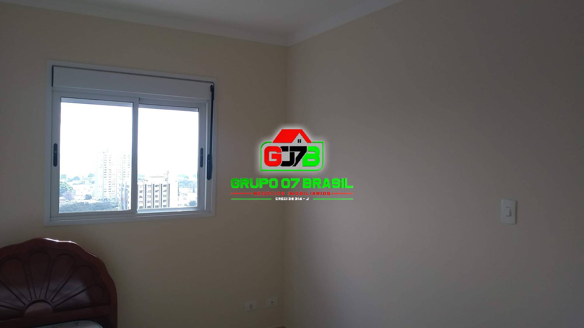 Apartamento à venda com 2 quartos, 70m² - Foto 4