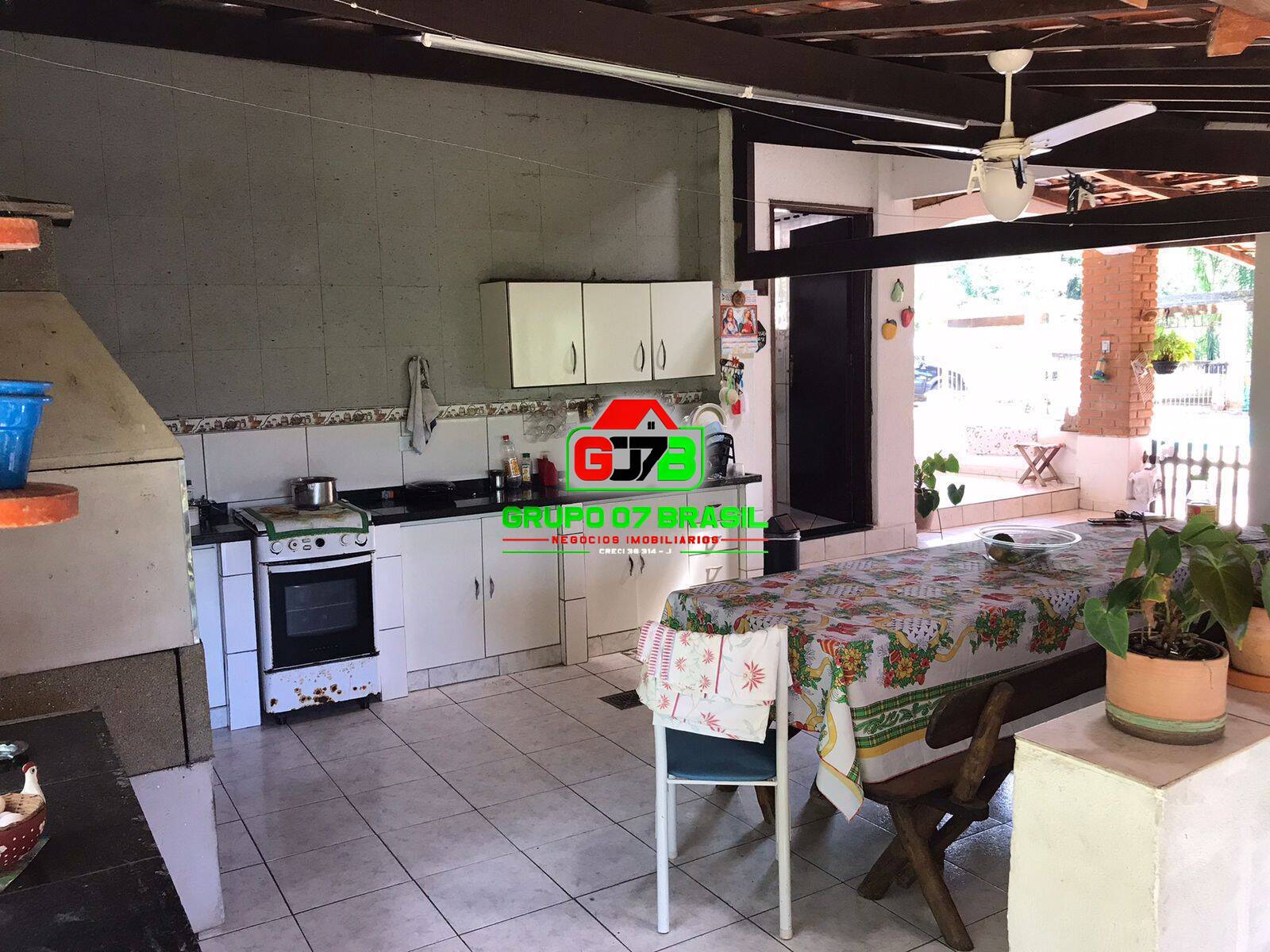 Fazenda à venda com 6 quartos, 400m² - Foto 7