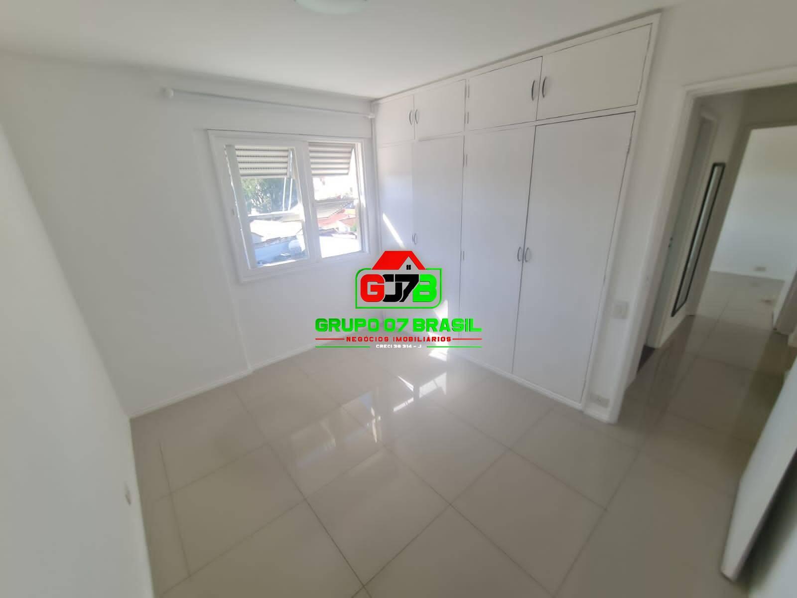 Apartamento à venda com 3 quartos, 113m² - Foto 4