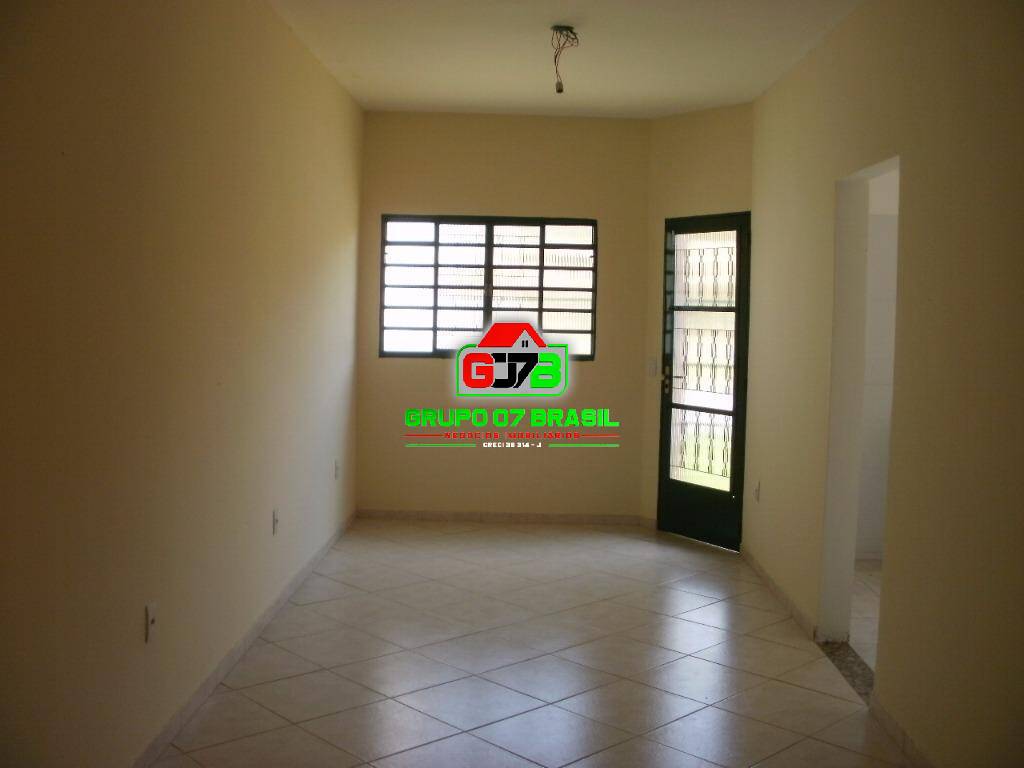 Casa à venda com 3 quartos, 75m² - Foto 9